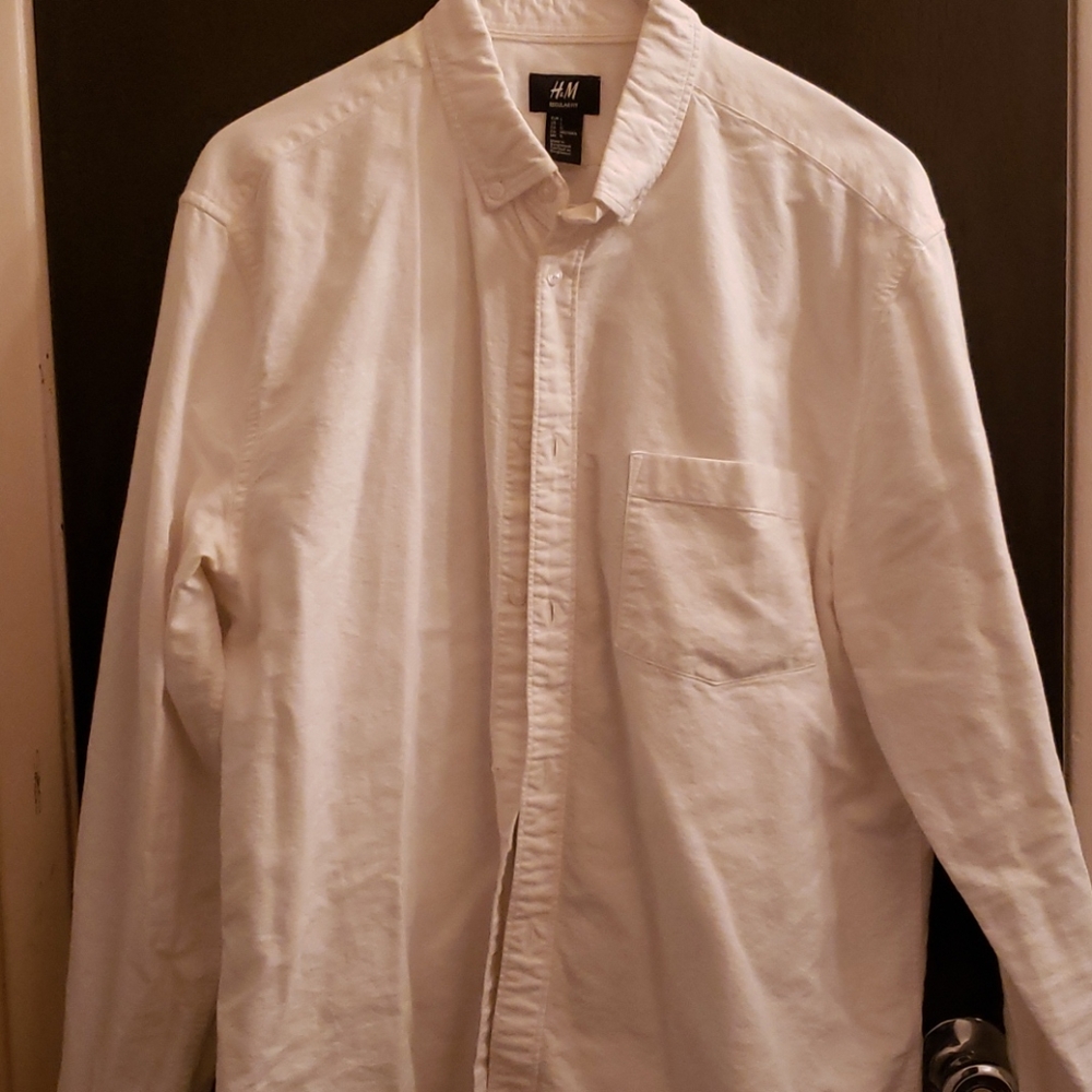 White HM dress shirt